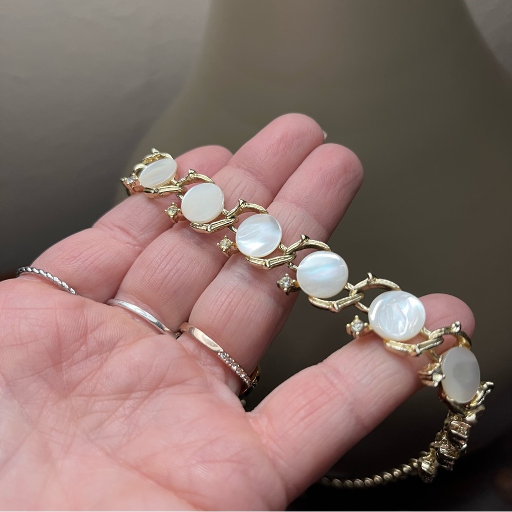 Vintage Mother of Pearl Necklace
